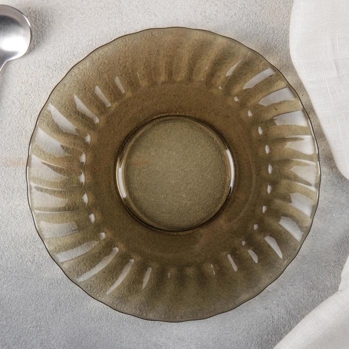 Блюдце стеклянное Elica, d=16 см, цвет коричневый Блюдце стеклянное Elica, d=16 см, цвет коричневый