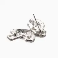 Зажим для кардигана "Ажур", бабочка, искра, цвет белый в серебре Зажим для кардигана "Ажур", бабочка, искра, цвет белый в серебре