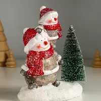 Сувенир керамика свет "Два снеговичка у ёлочки" 12х7,5х15,5 см