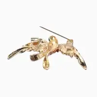 Брошь &laquo;Птица&raquo; ласточка,  цветная в золоте
