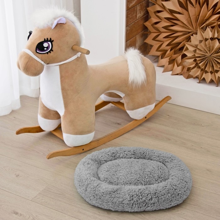 Лежанка для собак и кошек  Лежанка для собак и кошек "Уют", мягкий мех, 50 х 42 х 11 см, серая