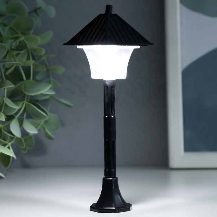 Декор для творчества пластик свет Декор для творчества пластик свет "Уличный фонарь" 4,4х13 см