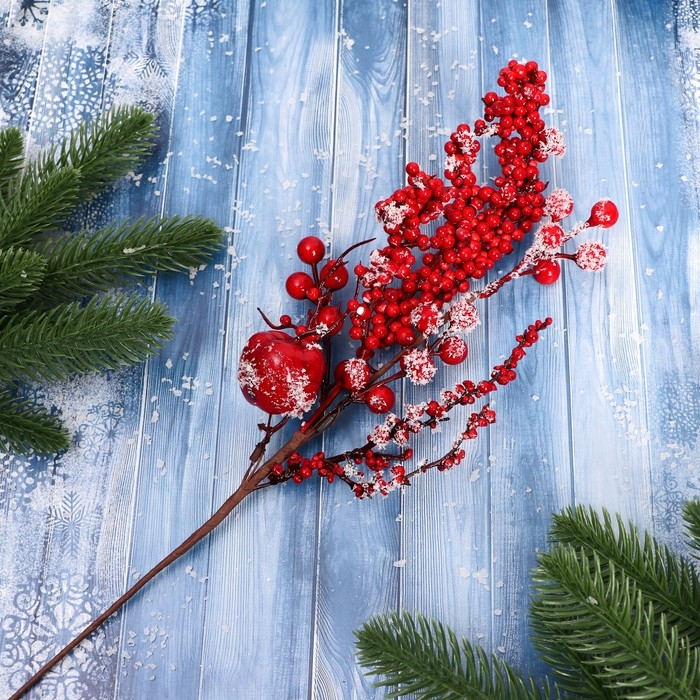 Декор Декор "Зимнее очарование" веточка с яблочком и ягодками, 30 см