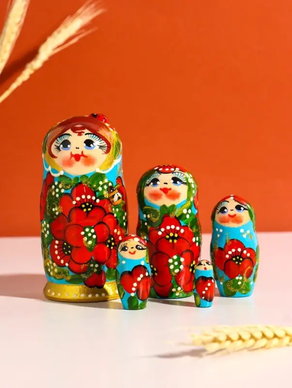 Матрёшка дерево &laquo;Любава&raquo;, 5-ти кукольная, 11 см, ручная работа, МИКС
