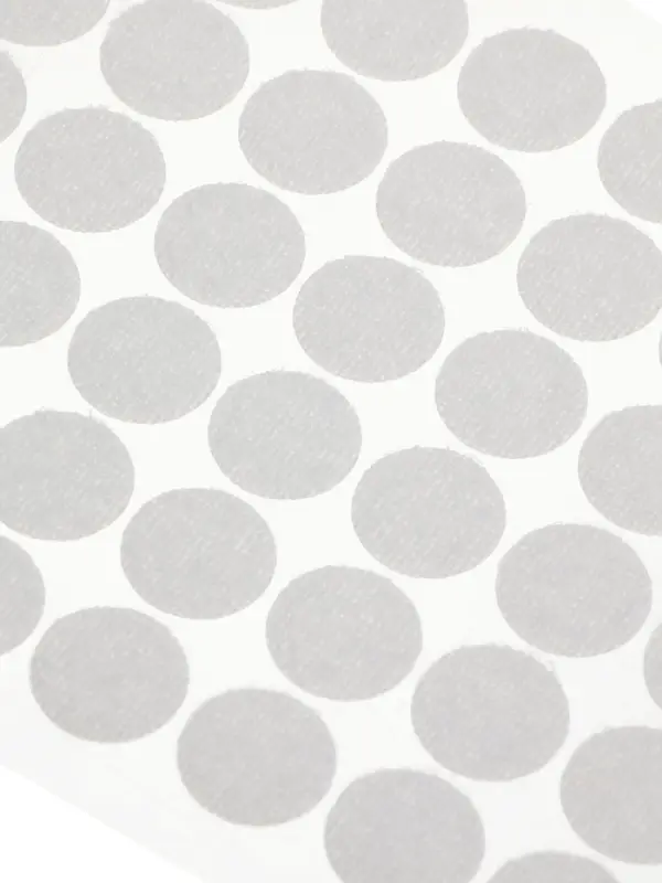 Развивающая книга с бомбошками, 133 липучки Развивающая книга с бомбошками, 133 липучки