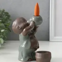 Подставка для благовоний TAKE IT EASY &laquo;Мальчик пьет&raquo;, стелющийся дым, 13&times;8&times;9 см