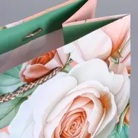 Пакет подарочный ламинированный &laquo;Цветочное признание&raquo;, 26&times;12&times;32 см