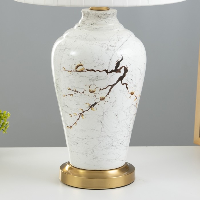 Настольная лампа Настольная лампа "Краки" E27 40Вт белый 34х34х62 см RISALUX