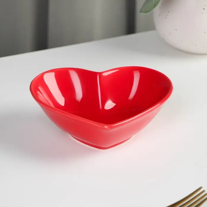 Салатник керамический Доляна «Сердце», 130 мл, 12,5×11,5 см, цвет красный Салатник керамический Доляна «Сердце», 130 мл, 12,5×11,5 см, цвет красный