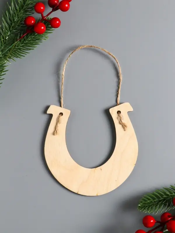 Подкова сувенирная (набор 10 шт) 12х12 см Подкова сувенирная (набор 10 шт) 12х12 см