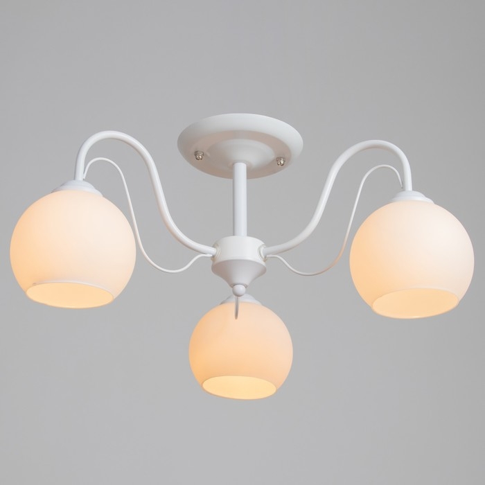 Люстра Люстра "Лиана" 3хЕ27 40Вт белый 55х55х36 см BayerLux