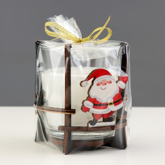 Свеча ароматическая в стакане на подставке  Свеча ароматическая в стакане на подставке "Дед Мороз", 10х9,5х9 см, мята