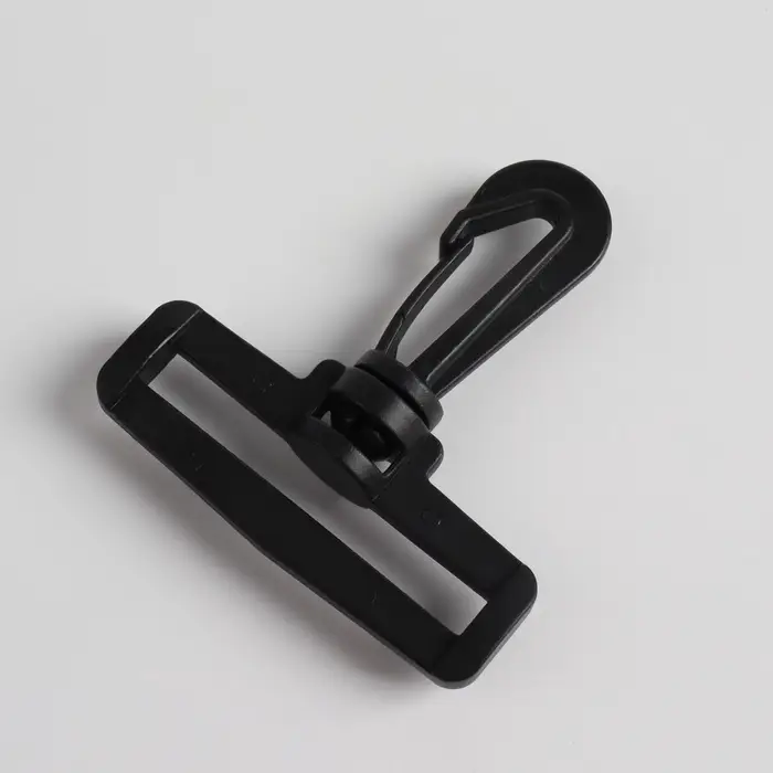 Карабин пластиковый, нагрузка до 35 кг, 60×65 мм / 50×5 мм, 2 шт., чёрный Карабин пластиковый, нагрузка до 35 кг, 60×65 мм / 50×5 мм, 2 шт., чёрный