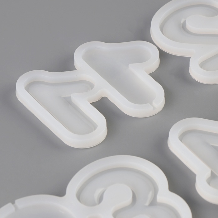 Молды силиконовые «Цифры», набор, 9 × 5 × 8 см Молды силиконовые «Цифры», набор, 9 × 5 × 8 см