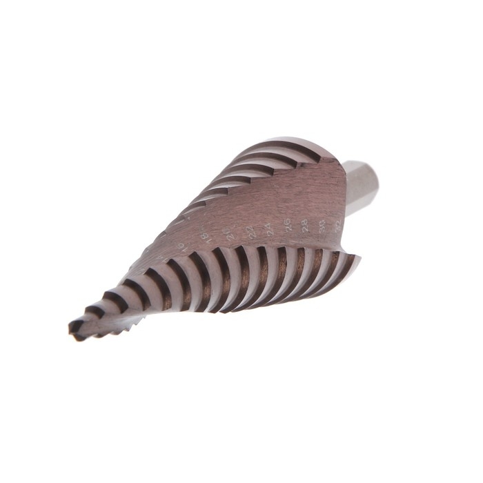 Сверло ступенчатое ТУНДРА ПРОФИ, HSS-Co, спиральный профиль, трехгранный хвостовик, 4-32 мм Сверло ступенчатое ТУНДРА ПРОФИ, HSS-Co, спиральный профиль, трехгранный хвостовик, 4-32 мм