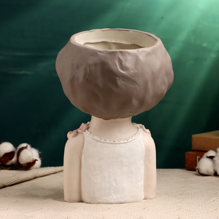 Кашпо - ваза  Кашпо - ваза "Мила с бабочкой" 27х19х17см