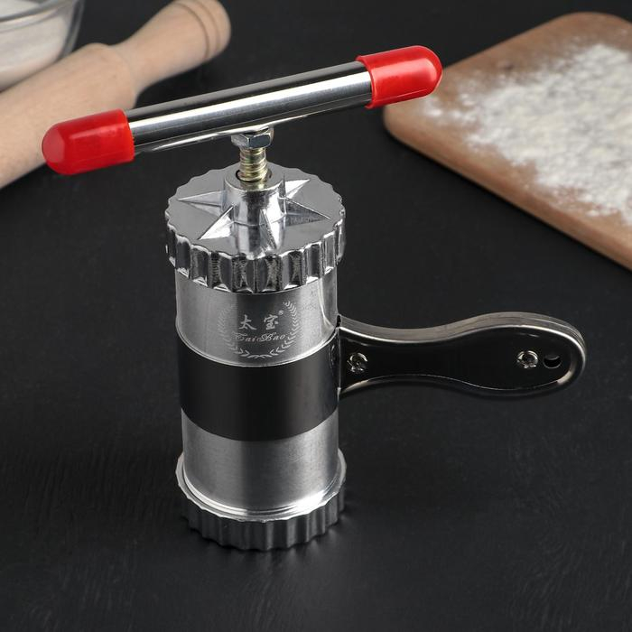 Лапшерезка, 3 насадки, 18×18× 6 см Лапшерезка, 3 насадки, 18×18× 6 см