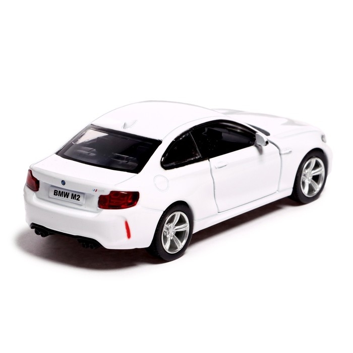 Машина металлическая BMW M2 COUPE, 1:32, инерция, открываются двери, цвет белый Машина металлическая BMW M2 COUPE, 1:32, инерция, открываются двери, цвет белый