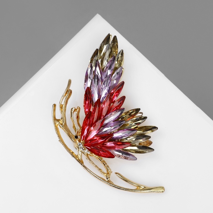 Брошь Брошь "Бабочка" с большими крыльями, цвет розовый в золоте