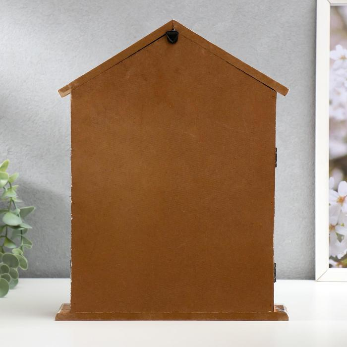 Ключница дерево 6 крючков Ключница дерево 6 крючков "Дом со ставнями-сердечками" 29,5х22,5х6 см