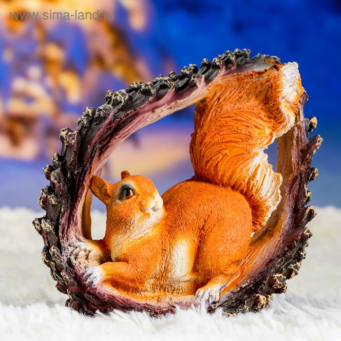 Садовая фигура  Садовая фигура "Белка в шишке" 25х20х14см