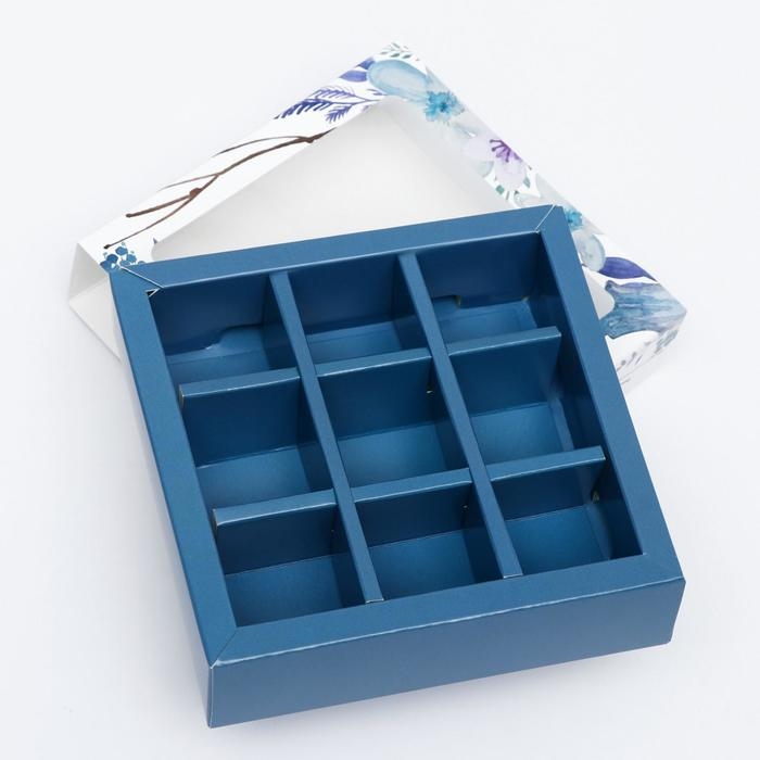 Коробка под 9 конфет с обечайкой  Коробка под 9 конфет с обечайкой " Голубые цветы " с окном 14,5 х 14,5 х 3,5 см