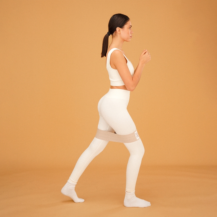 Фитнес-резинка Sima-Land Home MEDIUM, нагрузка 13-22 кг, цвет бежевый Фитнес-резинка Sima-Land Home MEDIUM, нагрузка 13-22 кг, цвет бежевый