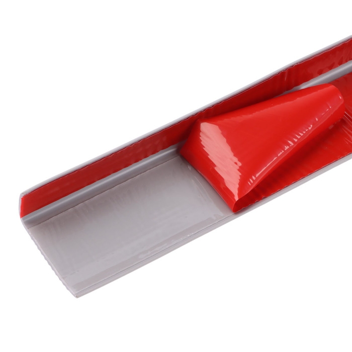 Накладка антискользящая на ступеньки угловая, 1м, серая Накладка антискользящая на ступеньки угловая, 1м, серая