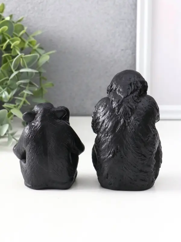 Набор статуэток «Обезьяны», 2 шт., 6.5×6.5×10 см, 6.5×5.5×7.5 см, чёрный Набор статуэток «Обезьяны», 2 шт., 6.5×6.5×10 см, 6.5×5.5×7.5 см, чёрный