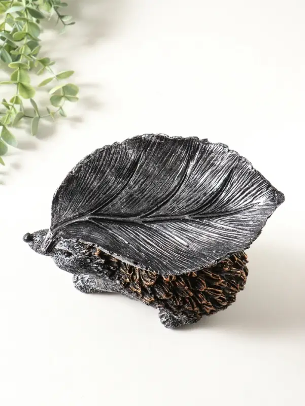 Фигура с подставкой для мелочей "Ёжик с листом" 15х21х13 см, серебро с бронзой