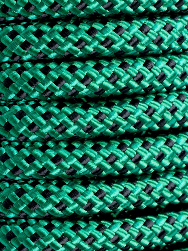 Веревка страховочно-спасательная  Веревка страховочно-спасательная "Climb" 32 прядная, черно-зеленая, d= 8 мм, 20 м