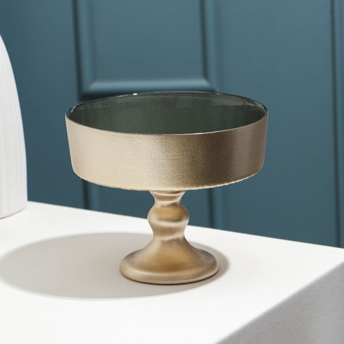 Блюдо на ножке Victoria Regina, стеклянное, d=16 см Блюдо на ножке Victoria Regina, стеклянное, d=16 см