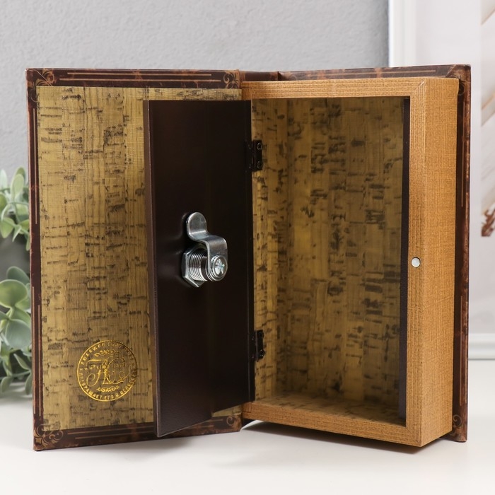 Сейф-книга дерево кожзам Сейф-книга дерево кожзам "Старинный глобус с осями" 21х13х5 см