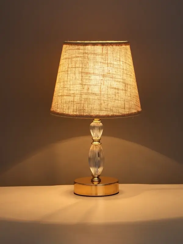 Лампа настольная RISALUX &laquo;Абрис&raquo;, E14, 40 Вт, бежевая, 20&times;20&times;33 см