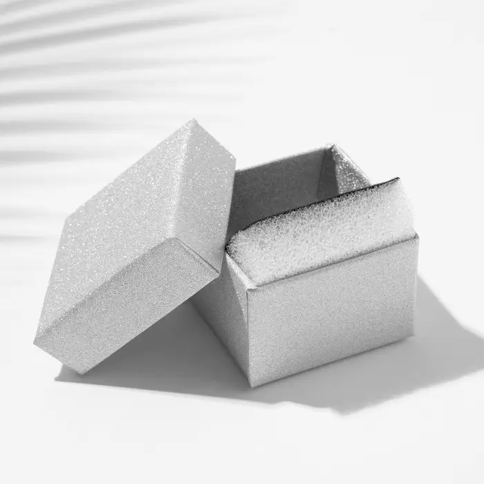 Коробочка подарочная под серьги/кольцо «Блеск», 5×5 (размер полезной части 4.5×4.5 см), цвет серебро