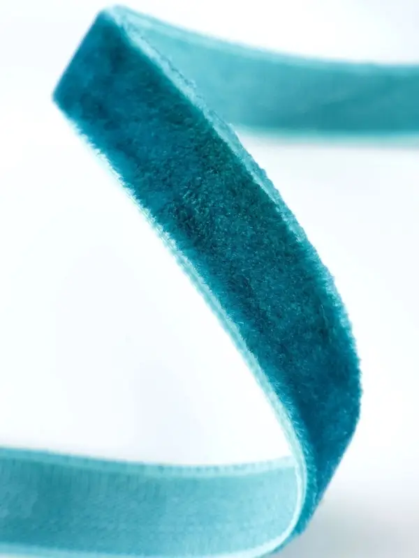 Лента бархатная, 10 мм, 18&plusmn;1 м, зелёная №72