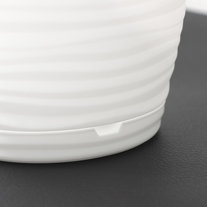 Горшок для цветов с поддоном Saffron, 5,4 л, d=22,4 см, h=20,5 см, пластиковый, белый Горшок для цветов с поддоном Saffron, 5,4 л, d=22,4 см, h=20,5 см, пластиковый, белый