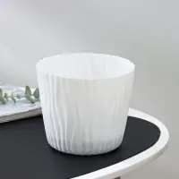 Кашпо для цветов со вставкой «Волна», 2 л, d=16 см, h=13,5 см, цвет белый Кашпо для цветов со вставкой «Волна», 2 л, d=16 см, h=13,5 см, цвет белый