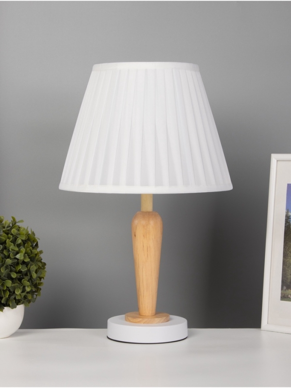 Лампа настольная BayerLux ЭКО Лампа настольная BayerLux ЭКО "Анна" 1х40Вт Е27 белый/коричневый 30х30х47см