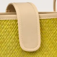 Сумка плетёная на застёжке из пандана, 41&times;16&times;50 см, жёлто-белая