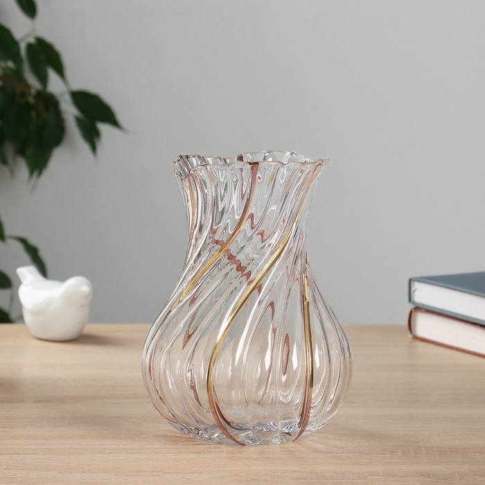 Ваза стекло настольная  Ваза стекло настольная "Милагрос" витая, 20х13 см, прозрачный