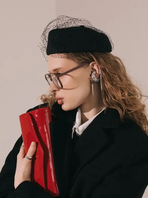 Серьга кафф &laquo;Бублик&raquo;, крупные стразы, белые в серебре