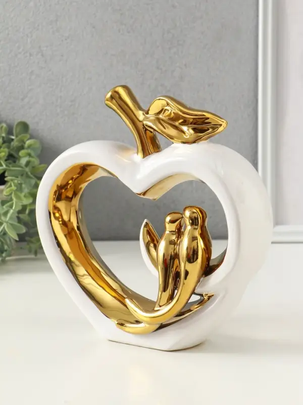 Сувенир керамика Сувенир керамика "Две птички на яблоке" белый с золотом 7х22х22,5 см