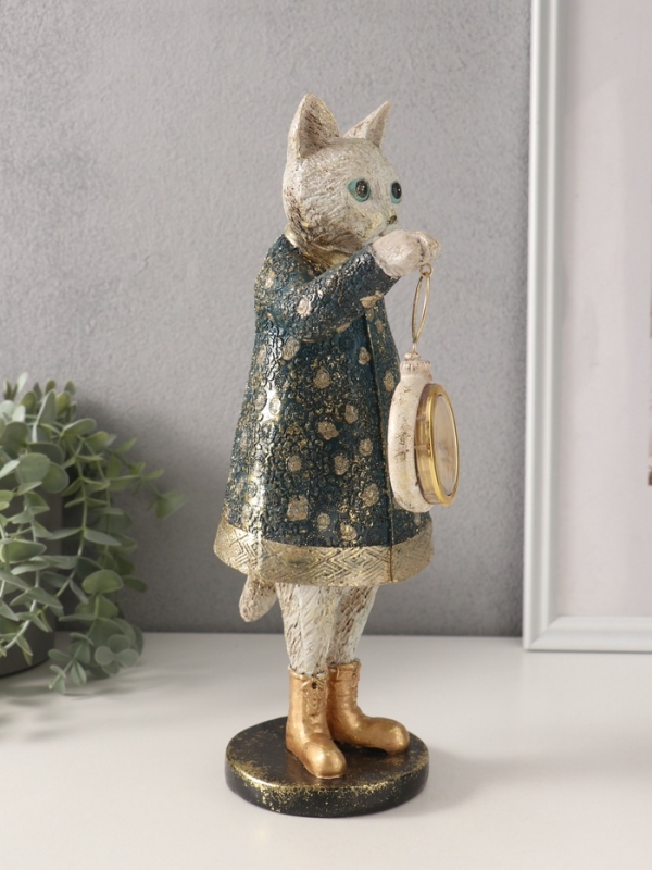 Сувенир полистоун с часами Сувенир полистоун с часами "Кошка в пальто" 11,5х14х30 см