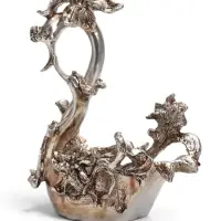 Подставка для бутылки &laquo;Лебеди в лилиях&raquo;, 25&times;17&times;32 см
