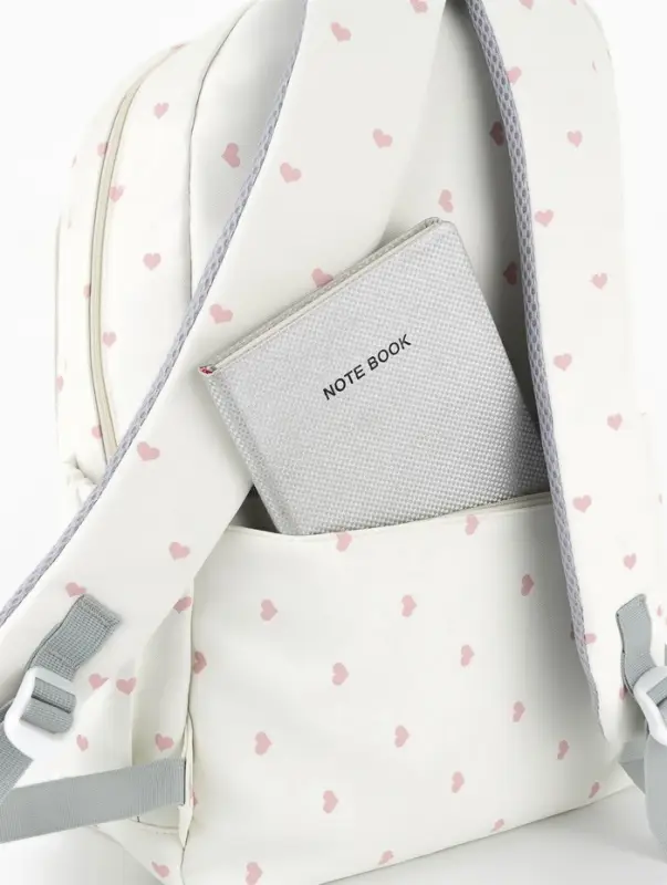 Рюкзак школьный для девочки &laquo;Сердечки&raquo;, 4 кармана, 31&times;13&times;48 см, белый