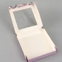 Коробка подарочная складная &laquo;Самой красивой&raquo;, 20&times;20&times;4 см, с окном