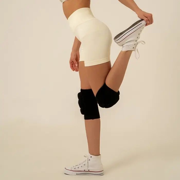 Наколенники универсальные ONLYTOP, чёрные