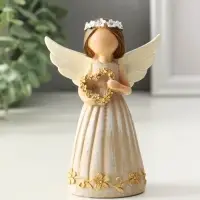 Сувенир полистоун "Девочка-ангел с венком-сердце" 4,5х8х12 см Сувенир полистоун "Девочка-ангел с венком-сердце" 4,5х8х12 см