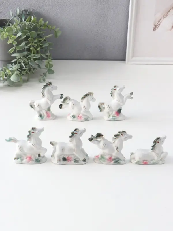 Сувенир керамика Сувенир керамика "Лошадки резвятся" цветные с золотом набор 7 шт 7,4х2,7х7 см